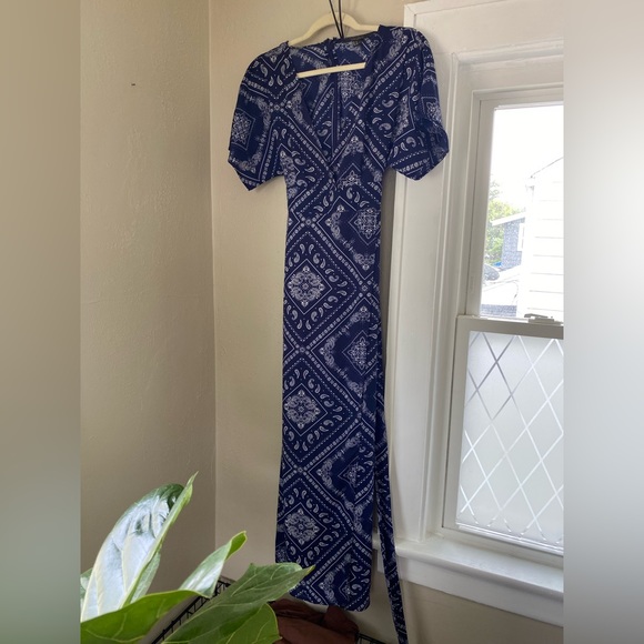 F21 Maxi Dress - Picture 2 of 6